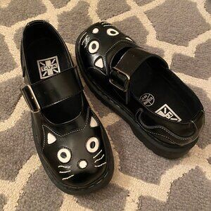 🖤 TUK KITTY FACE MARY JANES